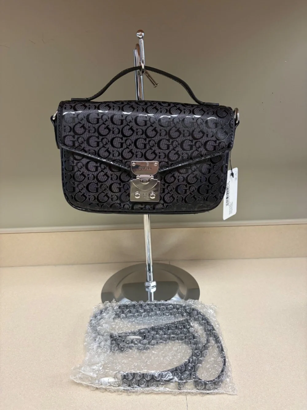 NEW Guess Bundle 3 Bags + Wallet -Shoulder Bag Includes 2 Removable Pouches NWT